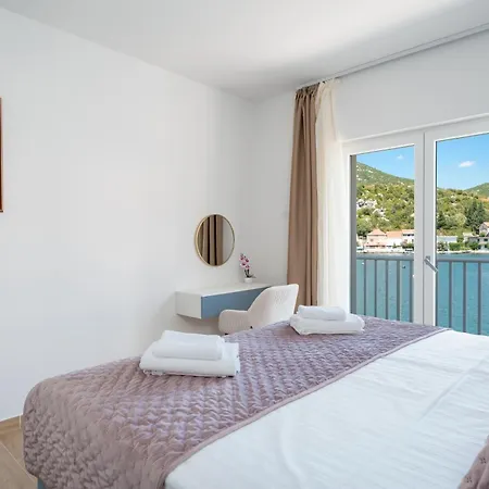 בית נופש With Hot Tub Rogotin, Neretva Delta - Usce Neretve - 24802 *