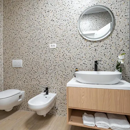 With Hot Tub Rogotin, Neretva Delta - Usce Neretve - 24802 בית נופש