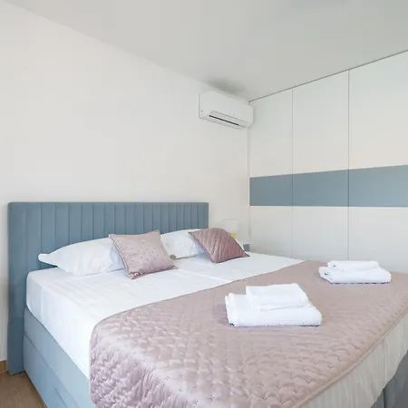 Dom wakacyjny With Hot Tub Rogotin, Neretva Delta - Usce Neretve - 24802