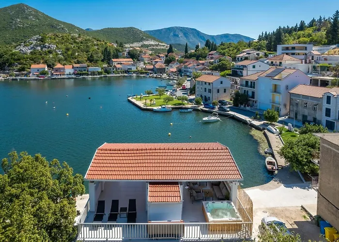 Holiday home House With A Parking Space Rogotin, Neretva Delta - Usce Neretve - 24802